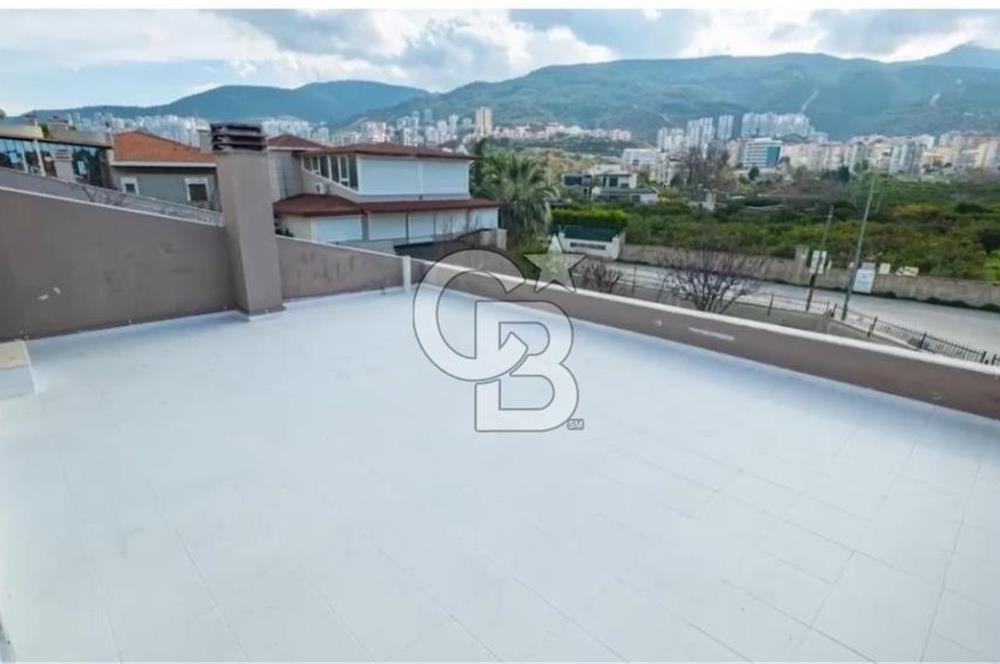 Sahile 200 Metre Müstakil 5+1 Lüks Villa