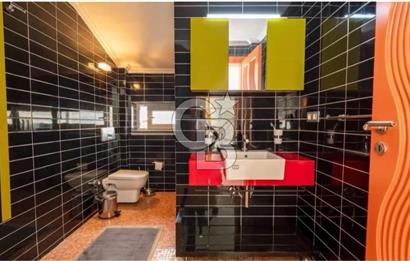 Sahile 200 Metre Müstakil 5+1 Lüks Villa