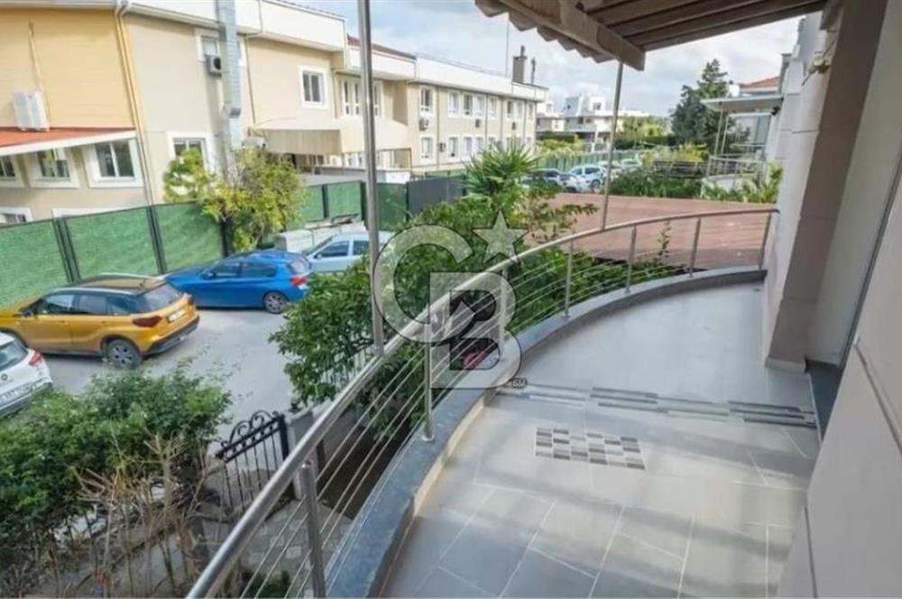 Sahile 200 Metre Müstakil 5+1 Lüks Villa