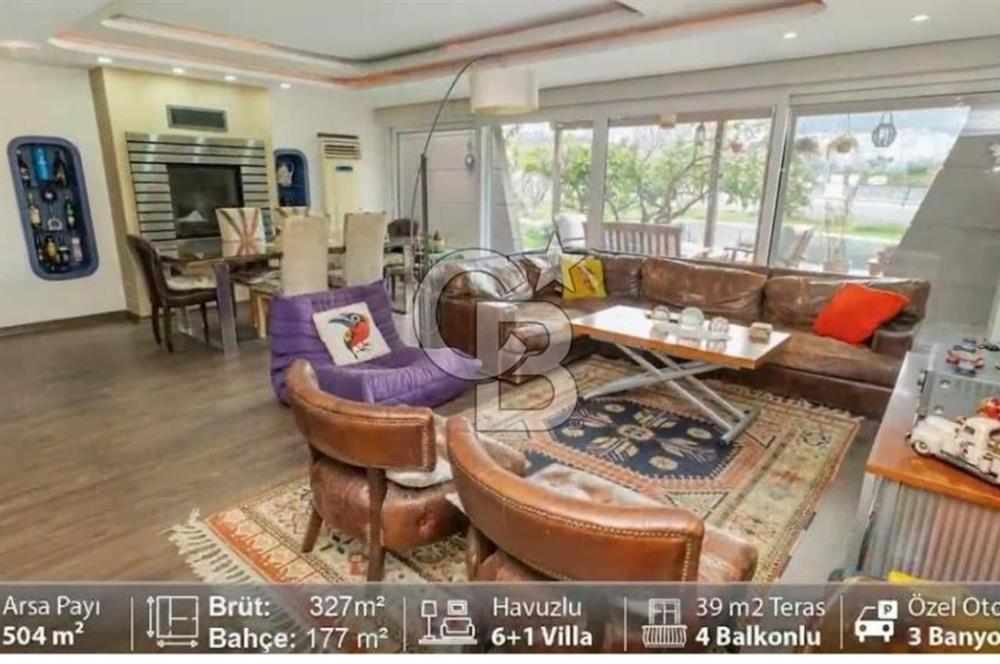 Sahile 200 Metre Müstakil 5+1 Lüks Villa