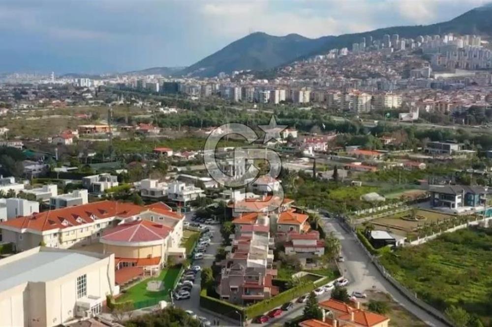 Sahile 200 Metre Müstakil 5+1 Lüks Villa