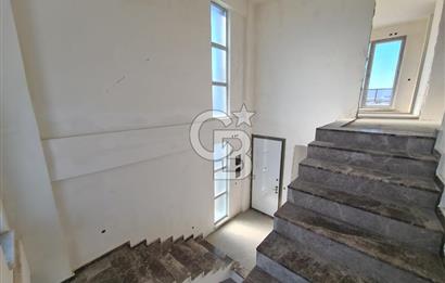 YENİ BAĞLICA DA İSKANLI 6+1 SATILIK KÖŞE VİLLA