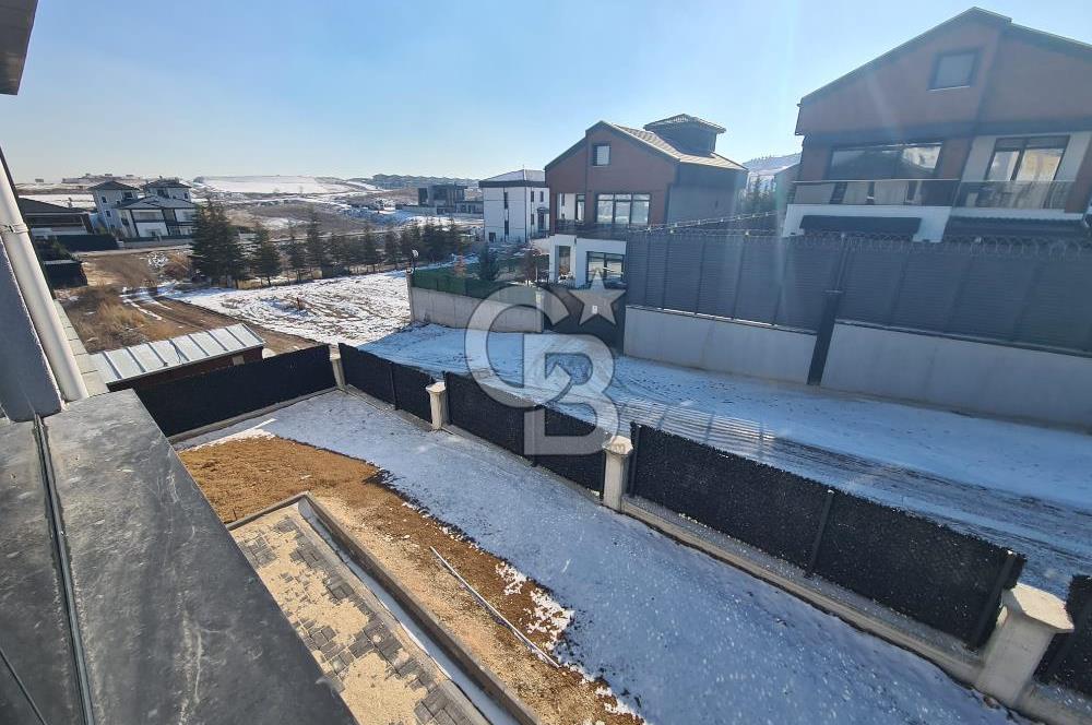 YENİ BAĞLICA DA İSKANLI 6+1 SATILIK KÖŞE VİLLA