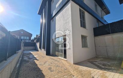 YENİ BAĞLICA DA İSKANLI 6+1 SATILIK KÖŞE VİLLA