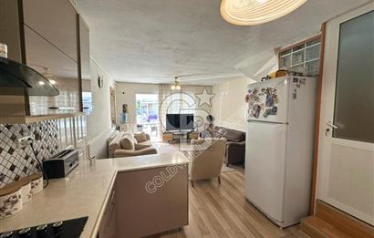 Kuşadası Karaovada ÖnüAçık Ferah ve Bahçeli Satılık 4+1 Tripleks