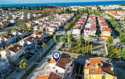 Kuşadası Karaovada ÖnüAçık Ferah ve Bahçeli Satılık 4+1 Tripleks