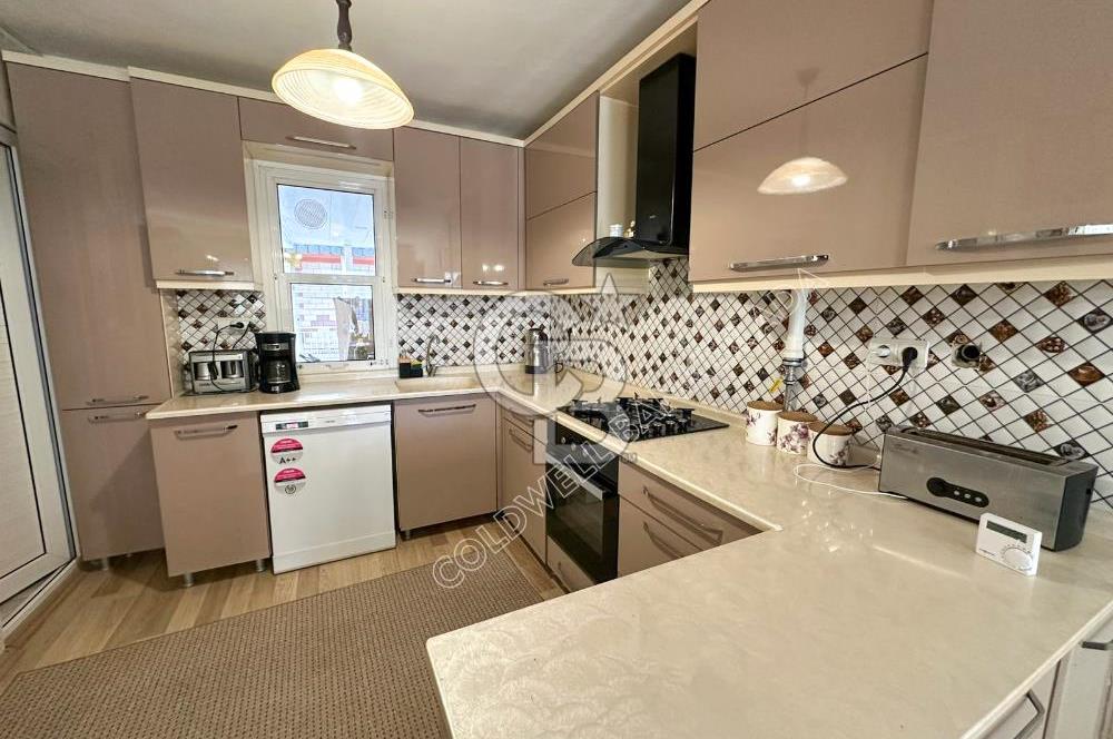 Kuşadası Karaovada ÖnüAçık Ferah ve Bahçeli Satılık 4+1 Tripleks