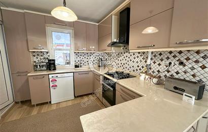 Kuşadası Karaovada ÖnüAçık Ferah ve Bahçeli Satılık 4+1 Tripleks