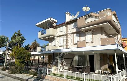 Kuşadası Karaovada ÖnüAçık Ferah ve Bahçeli Satılık 4+1 Tripleks