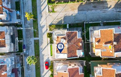 Kuşadası Karaovada ÖnüAçık Ferah ve Bahçeli Satılık 4+1 Tripleks