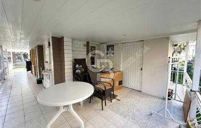 Kuşadası Karaovada ÖnüAçık Ferah ve Bahçeli Satılık 4+1 Tripleks