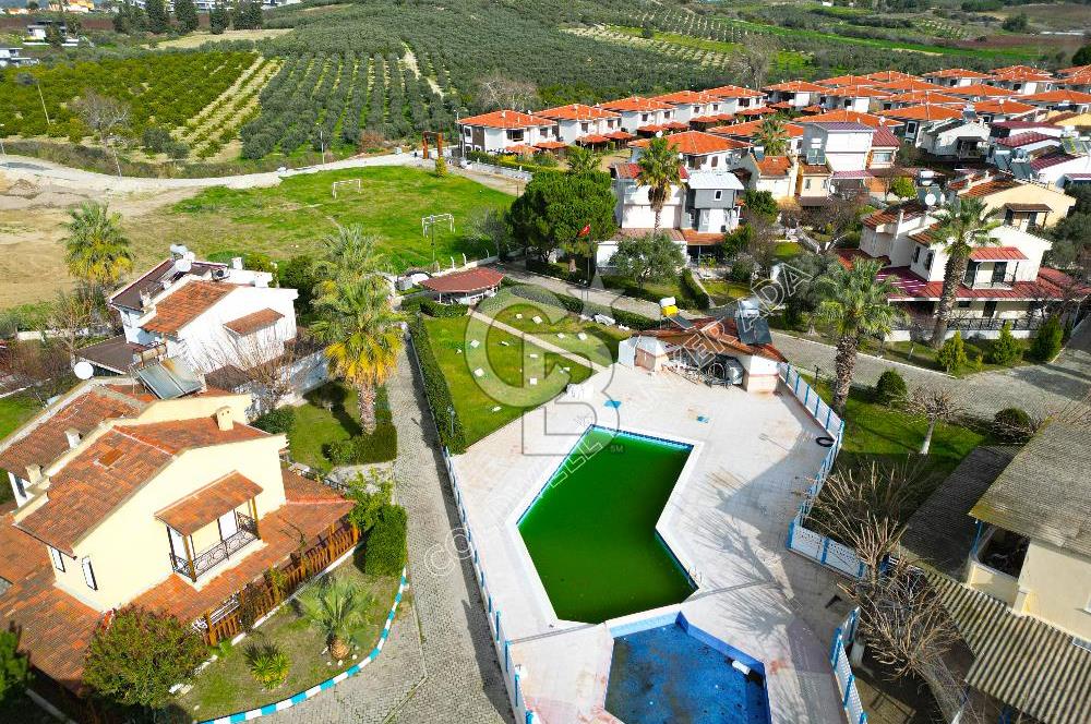 Kuşadası Soğucak ta satılık 4+1 triplex villa