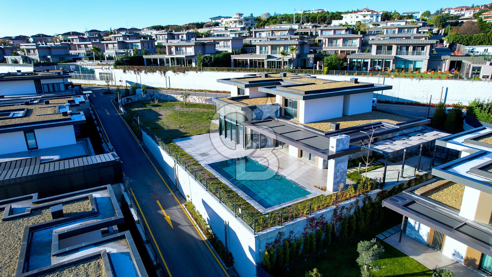 FOLKART NEFES İSTANBUL'DA SATILIK 6+1 VİLLA