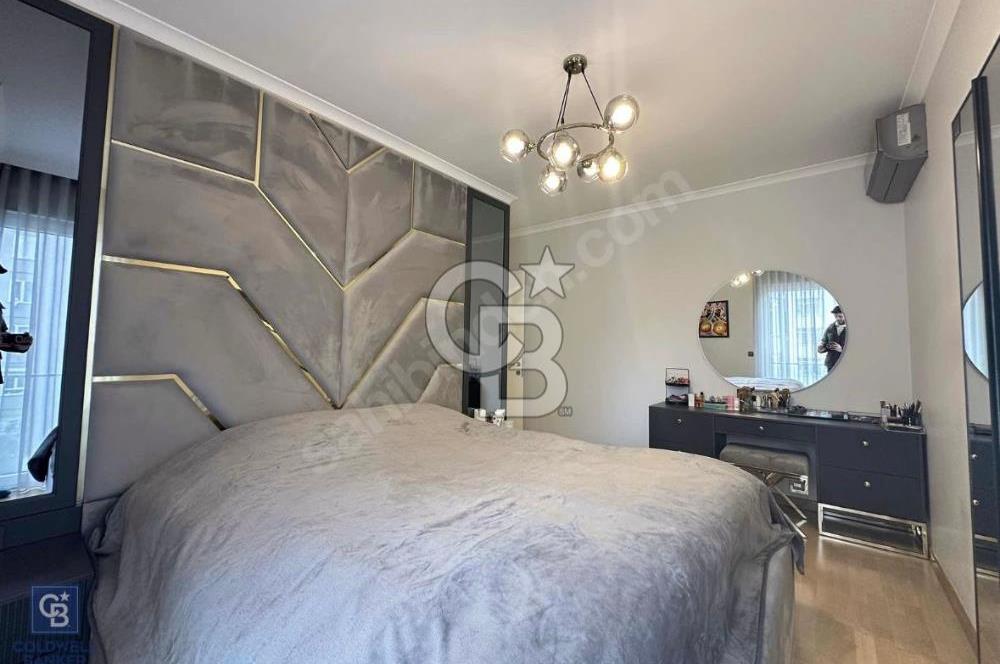 CADDEBOSTAN SAHİL'DE YENİ BİNADA ÖZEL MİMARİ DEKORLU SATILIK 3+1