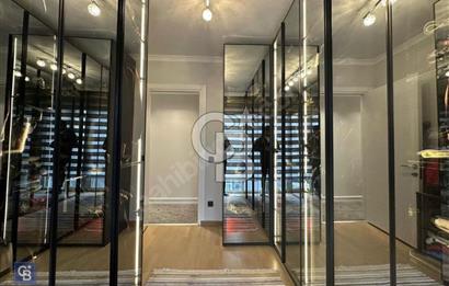 CADDEBOSTAN SAHİL'DE YENİ BİNADA ÖZEL MİMARİ DEKORLU SATILIK 3+1