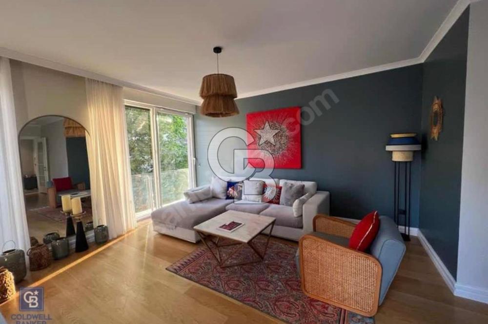 CADDEBOSTAN SAHİL'DE YENİ BİNADA ÖZEL MİMARİ DEKORLU SATILIK 3+1