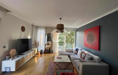 CADDEBOSTAN SAHİL'DE YENİ BİNADA ÖZEL MİMARİ DEKORLU SATILIK 3+1