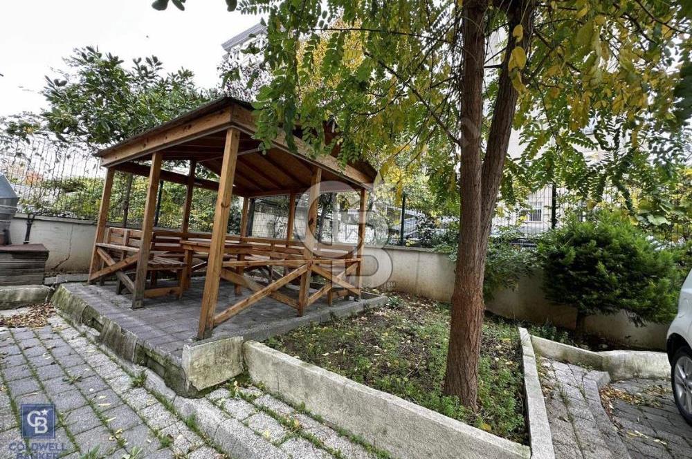 CADDEBOSTAN SAHİL'DE YENİ BİNADA ÖZEL MİMARİ DEKORLU SATILIK 3+1