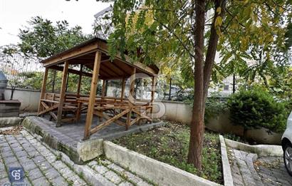 CADDEBOSTAN SAHİL'DE YENİ BİNADA ÖZEL MİMARİ DEKORLU SATILIK 3+1