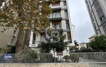 CADDEBOSTAN SAHİL'DE YENİ BİNADA ÖZEL MİMARİ DEKORLU SATILIK 3+1