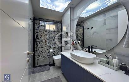 CADDEBOSTAN SAHİL'DE YENİ BİNADA ÖZEL MİMARİ DEKORLU SATILIK 3+1