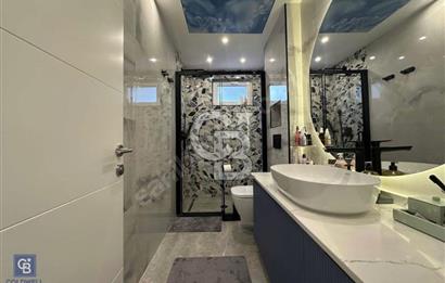 CADDEBOSTAN SAHİL'DE YENİ BİNADA ÖZEL MİMARİ DEKORLU SATILIK 3+1