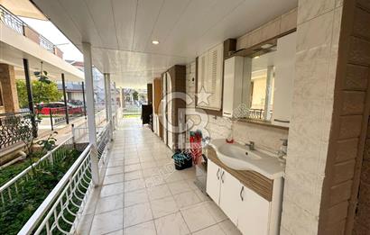 Kuşadası Karaovada ÖnüAçık Ferah ve Bahçeli Satılık 4+1 Tripleks