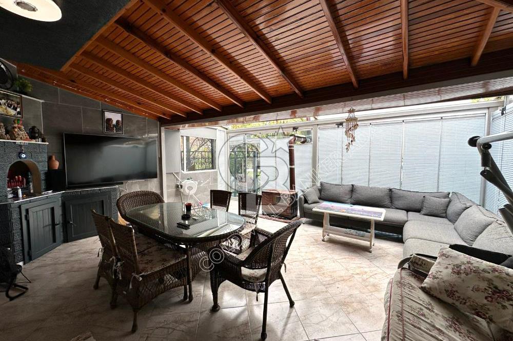 Kuşadası Soğucak ta satılık 4+1 triplex villa