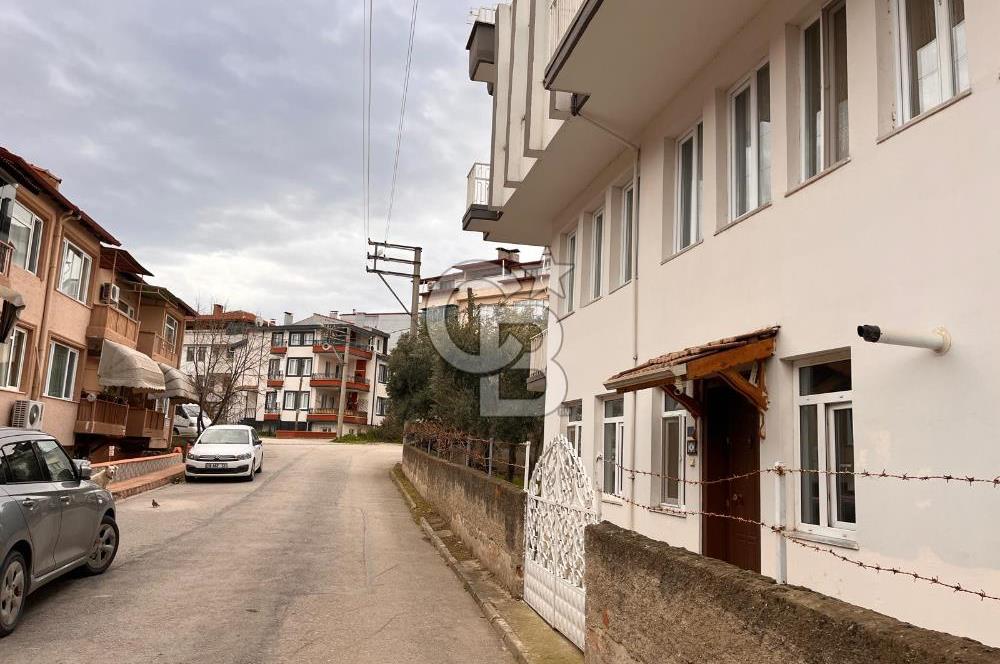 İZNİK SAHİLDE KİRALIK 2+1 BAHÇELİ DAİRE GÖLE 50 METRE 