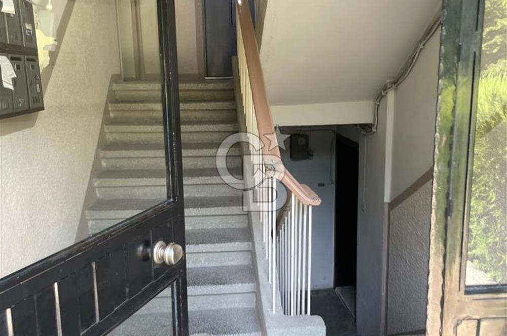 Emek Mahallesi Kırlangıç Evleri Sitesi'nde 4+1 Satılık Daire