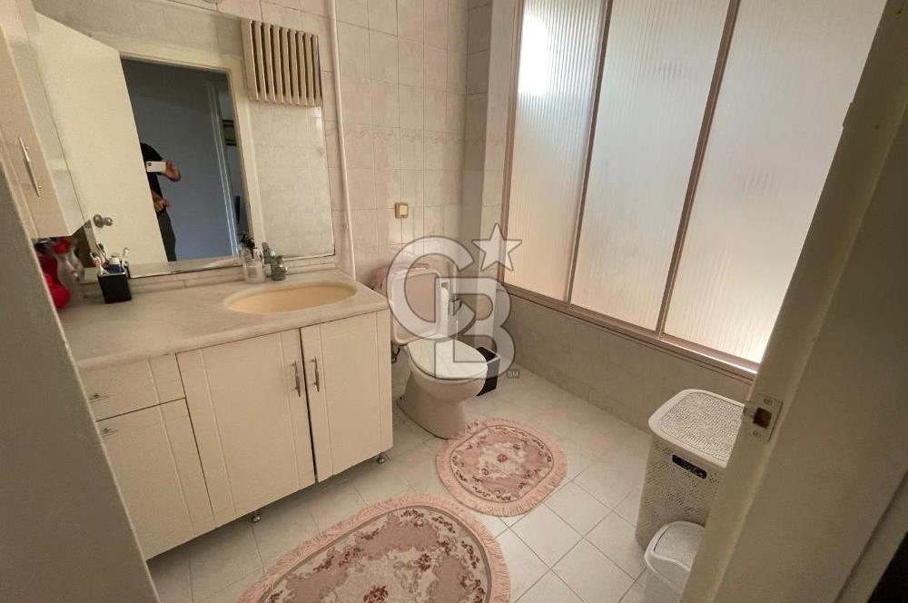 Emek Mahallesi Kırlangıç Evleri Sitesi'nde 4+1 Satılık Daire