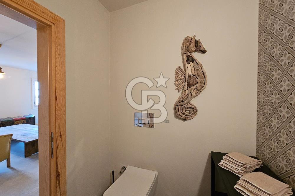 Ayvalık'ta Satılık Panoramik Deniz Manzaralı Sıfır Müstakil Ev