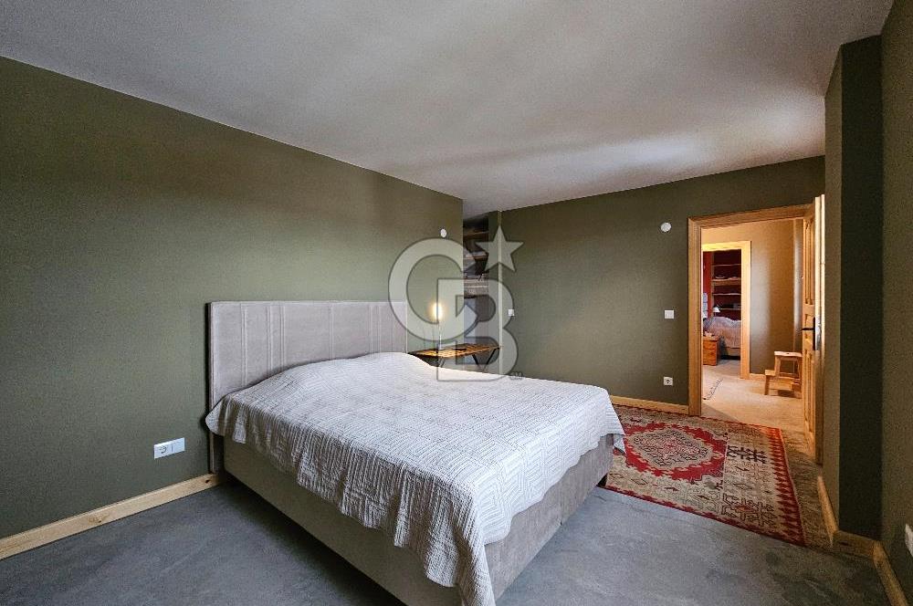 Ayvalık'ta Satılık Panoramik Deniz Manzaralı Sıfır Müstakil Ev