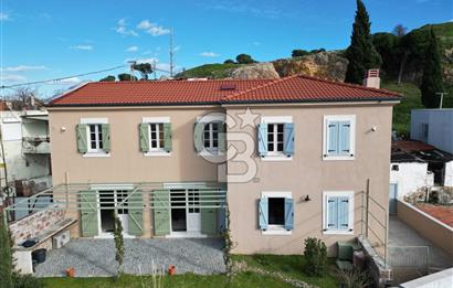 Ayvalık'ta Satılık Panoramik Deniz Manzaralı Sıfır Müstakil Ev