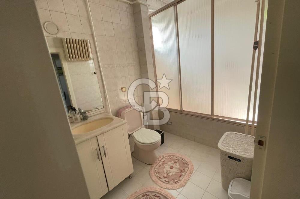 Emek Mahallesi Kırlangıç Evleri Sitesi'nde 4+1 Satılık Daire