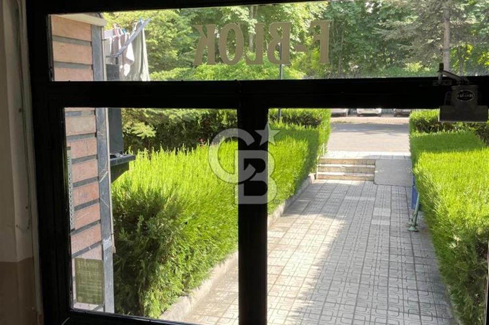 Emek Mahallesi Kırlangıç Evleri Sitesi'nde 4+1 Satılık Daire