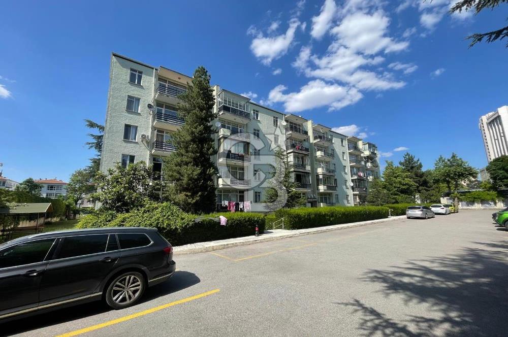 Emek Mahallesi Kırlangıç Evleri Sitesi'nde 4+1 Satılık Daire