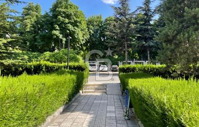 Emek Mahallesi Kırlangıç Evleri Sitesi'nde 4+1 Satılık Daire