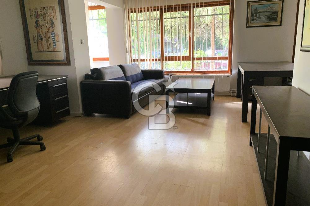 MEBUSEVLERİ ANITKABİR GİRİŞİNDE OTOPARKLI KOMBİLİ KİRALIK OFİS