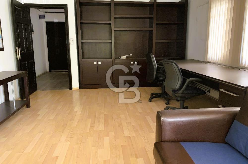 MEBUSEVLERİ ANITKABİR GİRİŞİNDE OTOPARKLI KOMBİLİ KİRALIK OFİS