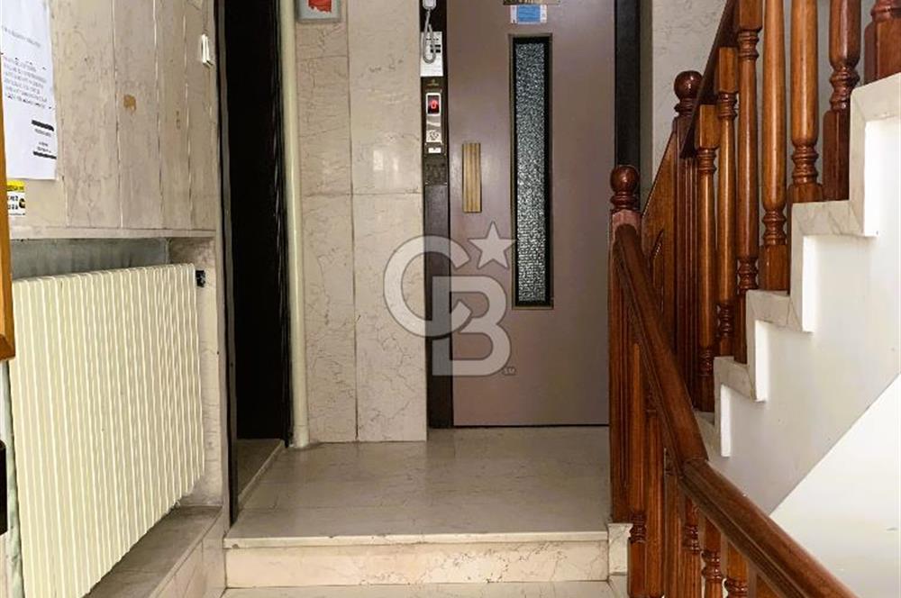 MEBUSEVLERİ ANITKABİR GİRİŞİNDE OTOPARKLI KOMBİLİ KİRALIK OFİS