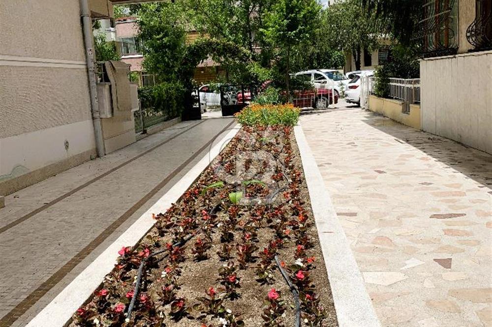 MEBUSEVLERİ ANITKABİR GİRİŞİNDE OTOPARKLI KOMBİLİ KİRALIK OFİS