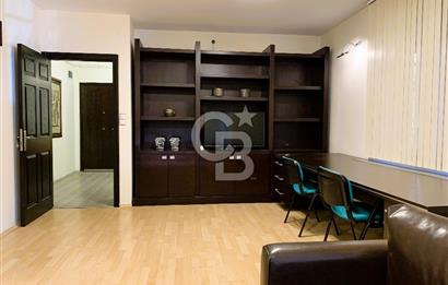 MEBUSEVLERİ ANITKABİR GİRİŞİNDE OTOPARKLI KOMBİLİ KİRALIK OFİS