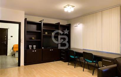 MEBUSEVLERİ ANITKABİR GİRİŞİNDE OTOPARKLI KOMBİLİ KİRALIK OFİS