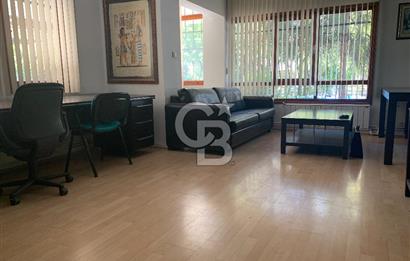 MEBUSEVLERİ ANITKABİR GİRİŞİNDE OTOPARKLI KOMBİLİ KİRALIK OFİS