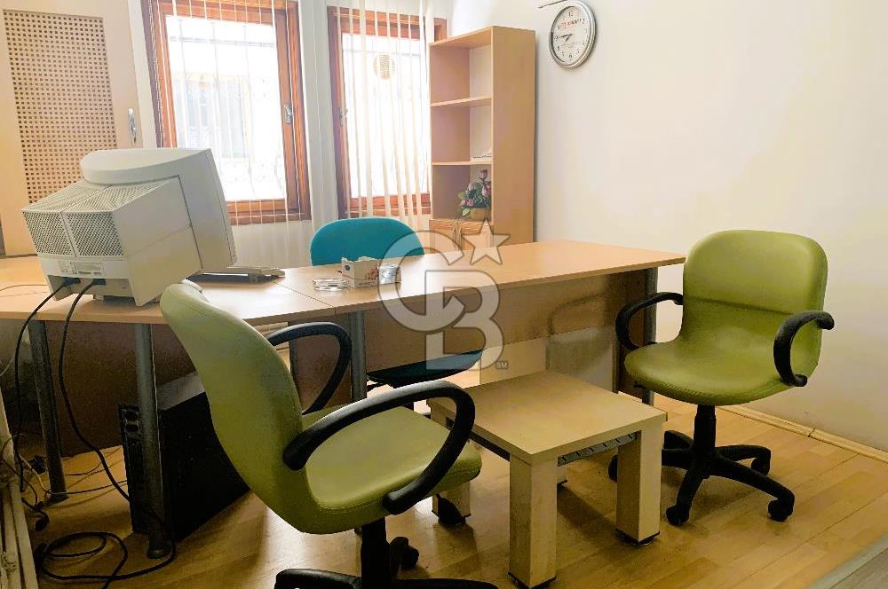 MEBUSEVLERİ ANITKABİR GİRİŞİNDE OTOPARKLI KOMBİLİ KİRALIK OFİS