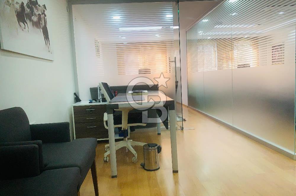 MEBUSEVLERİ ANITKABİR YANI ASANSÖRLÜ KAPALI OTOLU SATILIK DAİRE