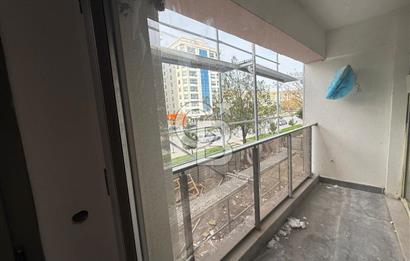 Bayraklı Merkezde 2+1 Kapalı Mutfak Ebeveyn Banyolu Sıfır Daire