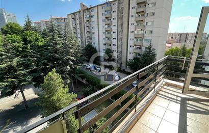 Emek Mahallesi Kırlangıç Evleri Sitesi'nde 4+1 Satılık Daire