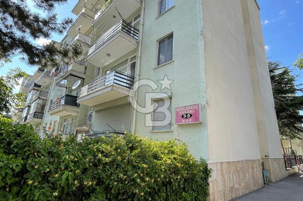 Emek Mahallesi Kırlangıç Evleri Sitesi'nde 4+1 Satılık Daire